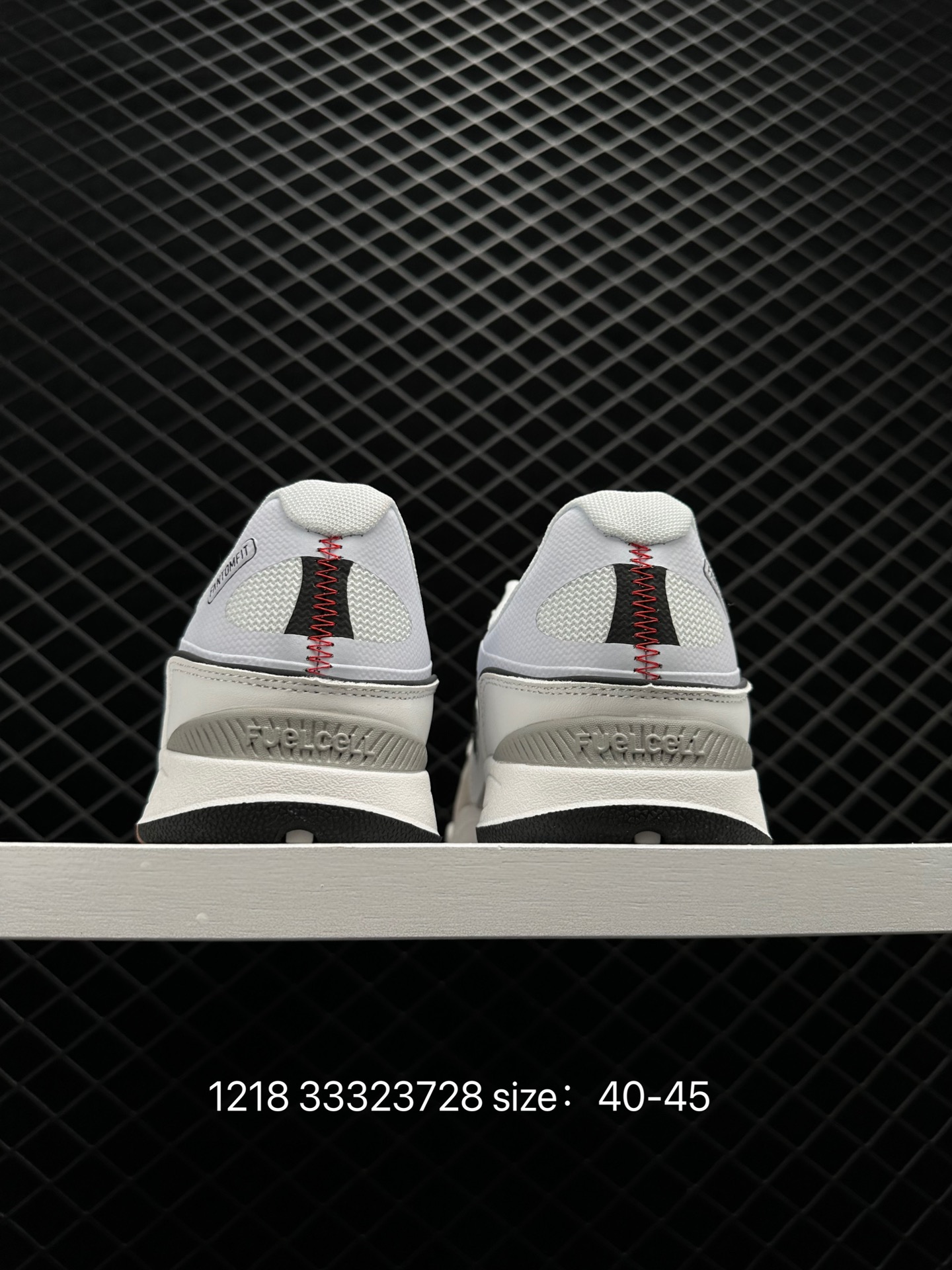 New Balance NM1010BR